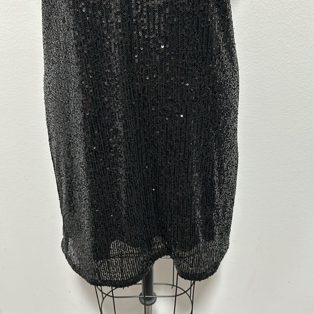 H&M V-neck Sequined Dress - Picture 3 of 9